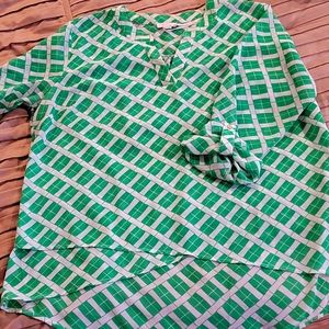 Lightweight multi-functional shirt